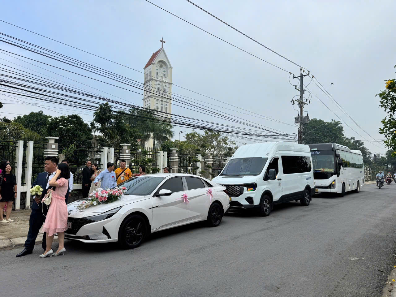 Thuê Xe Limousine Đám Cưới